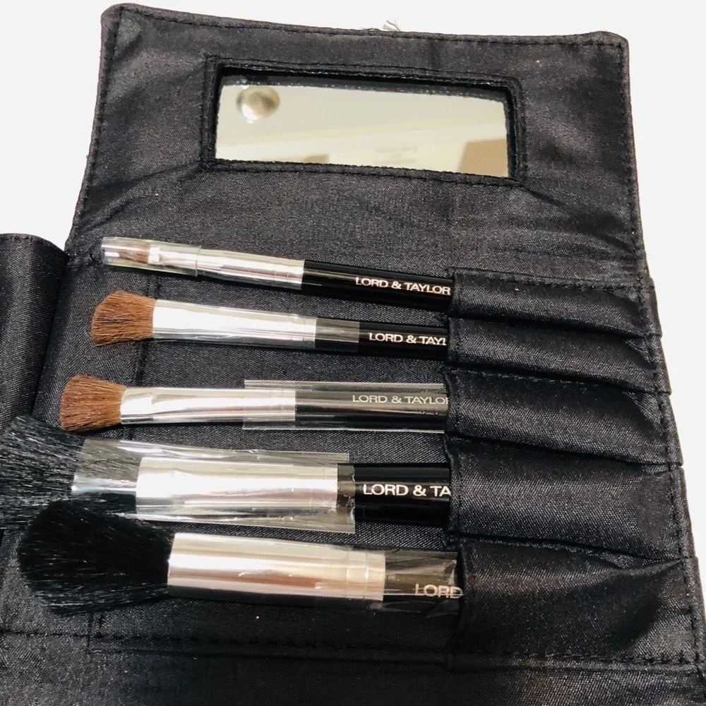Lord & Tylor set of 5 brushes include the bag
